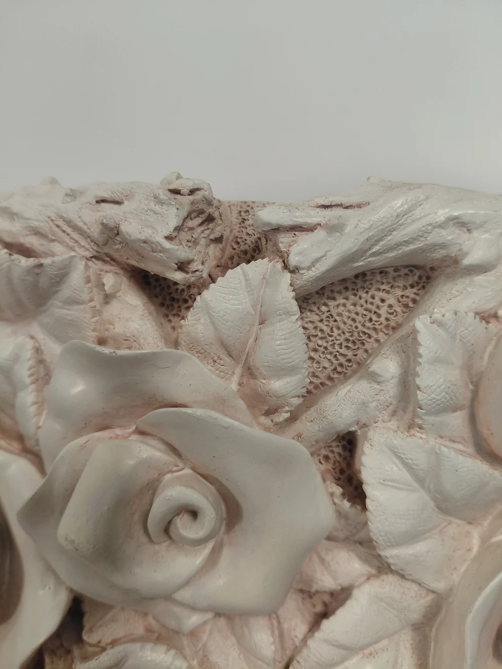 Decorative Heart Wall Shelf with Sculpted Roses in Light Pink Victorian Cottage
